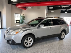  2013 Subaru Outback 4d SUV i Premium CVT PZEV at Carrikers Auto Outlet near Oskaloosa&comma; IA