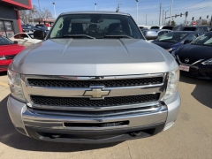 Used 2011  Chevrolet Silverado 1500 4WD Reg Cab 119&period;0" LT at Carrikers Auto Outlet near Oskaloosa&comma; IA