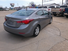 Used 2014 Hyundai Elantra 4d Sedan SE Auto at Carrikers Auto Outlet near Oskaloosa, IA