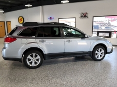Used 2013  Subaru Outback 4d SUV i Premium CVT PZEV at Carrikers Auto Outlet near Oskaloosa&comma; IA
