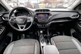 Used 2023  Chevrolet Trailblazer AWD 4dr LT at Carrikers Auto Outlet near Oskaloosa&comma; IA