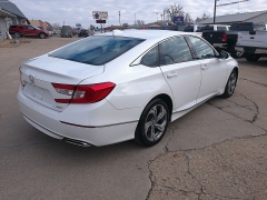 Used 2018 Honda Accord Sedan 4d EX-L 2.0T w/Navigation at Carrikers Auto Outlet near Oskaloosa, IA