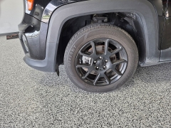 Used 2019  Jeep Renegade 4d SUV 4WD Latitude Altitude at Carrikers Auto Outlet near Oskaloosa&comma; IA