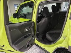 Used 2018  Jeep Renegade 4d SUV 4WD Latitude Turbo at Carrikers Auto Outlet near Oskaloosa&comma; IA