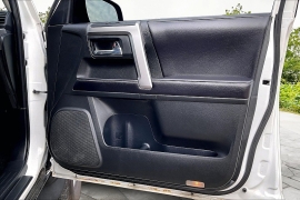 Used 2017  Toyota 4Runner 4d SUV 4WD SR5 at Carrikers Auto Outlet near Oskaloosa&comma; IA