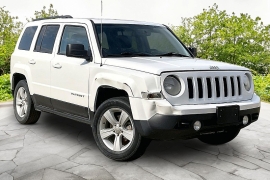 Used 2016  Jeep Patriot 4d SUV 4WD Sport at Carrikers Auto Outlet near Oskaloosa&comma; IA