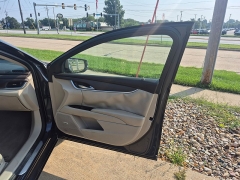 Used 2013  Cadillac XTS 4d Sedan at Carrikers Auto Outlet near Oskaloosa&comma; IA