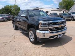 Used 2017 Chevrolet Silverado 1500 4WD Double Cab LTZ at Carrikers Auto Outlet near Oskaloosa, IA