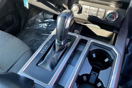 Used 2018  Ford F-150 4WD SuperCrew XLT 5 1&sol;2 at Carrikers Auto Outlet near Oskaloosa&comma; IA