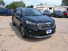 Used 2019 Kia Sorento 4d SUV FWD EX at Carrikers Auto Outlet near Oskaloosa, IA