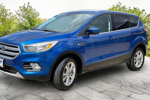 Used 2017 Ford Escape 4d SUV 4WD SE at Carrikers Auto Outlet near Oskaloosa, IA