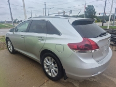 Used 2014  Toyota Venza 4d SUV AWD LE at Carrikers Auto Outlet near Oskaloosa&comma; IA