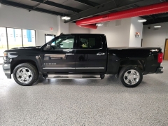 Used 2018  Chevrolet Silverado 1500 4WD Crew Cab LTZ Z71 at Carrikers Auto Outlet near Oskaloosa&comma; IA