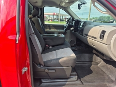 Used 2007  Chevrolet Silverado 1500 4WD Reg Cab WT LB at Carrikers Auto Outlet near Oskaloosa&comma; IA