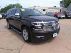Used 2020 Chevrolet Suburban 4d SUV 4WD Premier at Carrikers Auto Outlet near Oskaloosa, IA