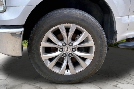 Used 2017  Ford F-150 4WD SuperCab XLT at Carrikers Auto Outlet near Oskaloosa&comma; IA