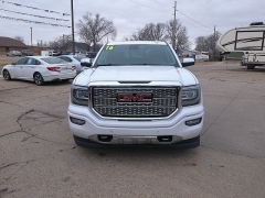 Used 2016 GMC Sierra 1500 4WD Crew Cab Denali at Carrikers Auto Outlet near Oskaloosa, IA