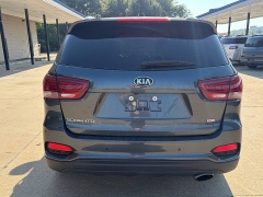 Used 2020  Kia Sorento 4d SUV AWD LX I4 at Carrikers Auto Outlet near Oskaloosa&comma; IA