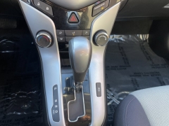 Used 2014  Chevrolet Cruze 4d Sedan LS AT at Carrikers Auto Outlet near Oskaloosa&comma; IA