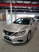 Used 2018  Nissan Altima 4d Sedan 2&period;5L S at Carrikers Auto Outlet near Oskaloosa&comma; IA
