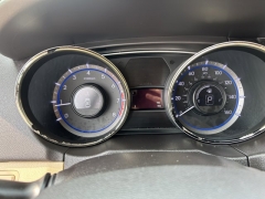 Used 2013  Hyundai Sonata 4d Sedan SE at Carrikers Auto Outlet near Oskaloosa&comma; IA