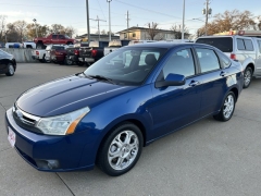 Used 2009  Ford Focus 4d Sedan SES at Carrikers Auto Outlet near Oskaloosa&comma; IA