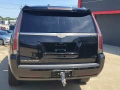 Used 2017  Cadillac Escalade ESV 4d SUV 4WD Luxury at Carrikers Auto Outlet near Oskaloosa&comma; IA