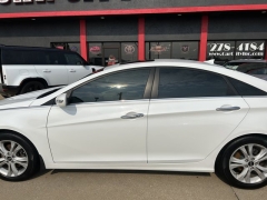 Used 2013  Hyundai Sonata 4d Sedan SE at Carrikers Auto Outlet near Oskaloosa&comma; IA