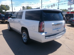 Used 2017 GMC Yukon XL 4d SUV 4WD Denali at Carrikers Auto Outlet near Oskaloosa, IA