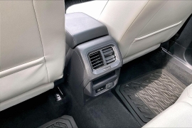 Used 2018  Volkswagen Tiguan 4d SUV SE at Carrikers Auto Outlet near Oskaloosa&comma; IA