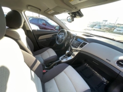 Used 2014  Chevrolet Cruze 4d Sedan LS AT at Carrikers Auto Outlet near Oskaloosa&comma; IA