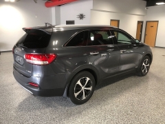 Used 2017  Kia Sorento 4d SUV AWD EX Turbo at Carrikers Auto Outlet near Oskaloosa&comma; IA