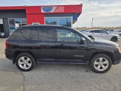 Used 2014 Jeep Compass 4d SUV 4WD Sport at Carrikers Auto Outlet near Oskaloosa, IA