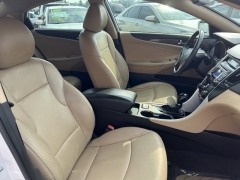 Used 2013  Hyundai Sonata 4d Sedan SE at Carrikers Auto Outlet near Oskaloosa&comma; IA