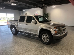 Used 2011  Chevrolet Colorado 4WD Crew Cab LT2 at Carrikers Auto Outlet near Oskaloosa&comma; IA