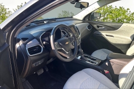 Used 2020  Chevrolet Equinox 4d SUV AWD LT w&sol;2FL at Carrikers Auto Outlet near Oskaloosa&comma; IA