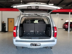 Used 2012  Chevrolet Suburban 2500 SUV 4WD LS at Carrikers Auto Outlet near Oskaloosa&comma; IA