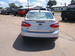 Used 2014 Ford Focus 4d Sedan SE at Carrikers Auto Outlet near Oskaloosa, IA