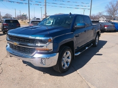 Used 2018 Chevrolet Silverado 1500 4WD Crew Cab LT at Carrikers Auto Outlet near Oskaloosa, IA