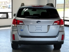 Used 2013  Subaru Outback 4d SUV i Premium CVT PZEV at Carrikers Auto Outlet near Oskaloosa&comma; IA