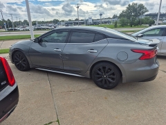 Used 2017  Nissan Maxima 4d Sedan SR at Carrikers Auto Outlet near Oskaloosa&comma; IA