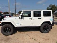Used 2015  Jeep Wrangler Unlimited 4d Convertible Sahara Altitude at Carrikers Auto Outlet near Oskaloosa&comma; IA