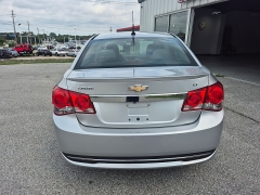 Used 2014  Chevrolet Cruze 4d Sedan LT2 AT at Carrikers Auto Outlet near Oskaloosa&comma; IA