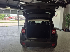 Used 2019  Jeep Renegade 4d SUV 4WD Latitude Altitude at Carrikers Auto Outlet near Oskaloosa&comma; IA