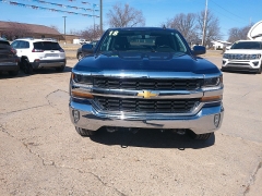 Used 2018 Chevrolet Silverado 1500 4WD Crew Cab LT at Carrikers Auto Outlet near Oskaloosa, IA