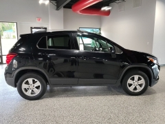Used 2017  Chevrolet Trax 4d SUV AWD LT at Carrikers Auto Outlet near Oskaloosa&comma; IA