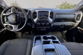Used 2021  Chevrolet Silverado 1500 4WD Crew Cab 147" LT at Carrikers Auto Outlet near Oskaloosa&comma; IA
