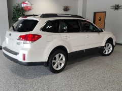 Used 2014  Subaru Outback 4d SUV i Premium CVT at Carrikers Auto Outlet near Oskaloosa&comma; IA
