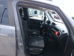 Used 2020 Jeep Renegade 4d SUV 4WD Sport Upland Edition at Carrikers Auto Outlet near Oskaloosa, IA