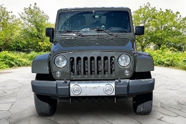 Used 2015  Jeep Wrangler Unlimited 4d Convertible Sahara at Carrikers Auto Outlet near Oskaloosa&comma; IA